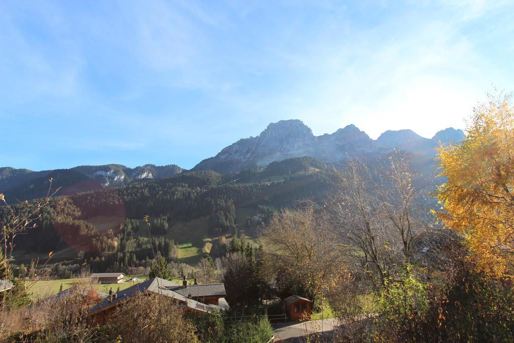 Les Jumelles Vila Gstaad Quarto foto