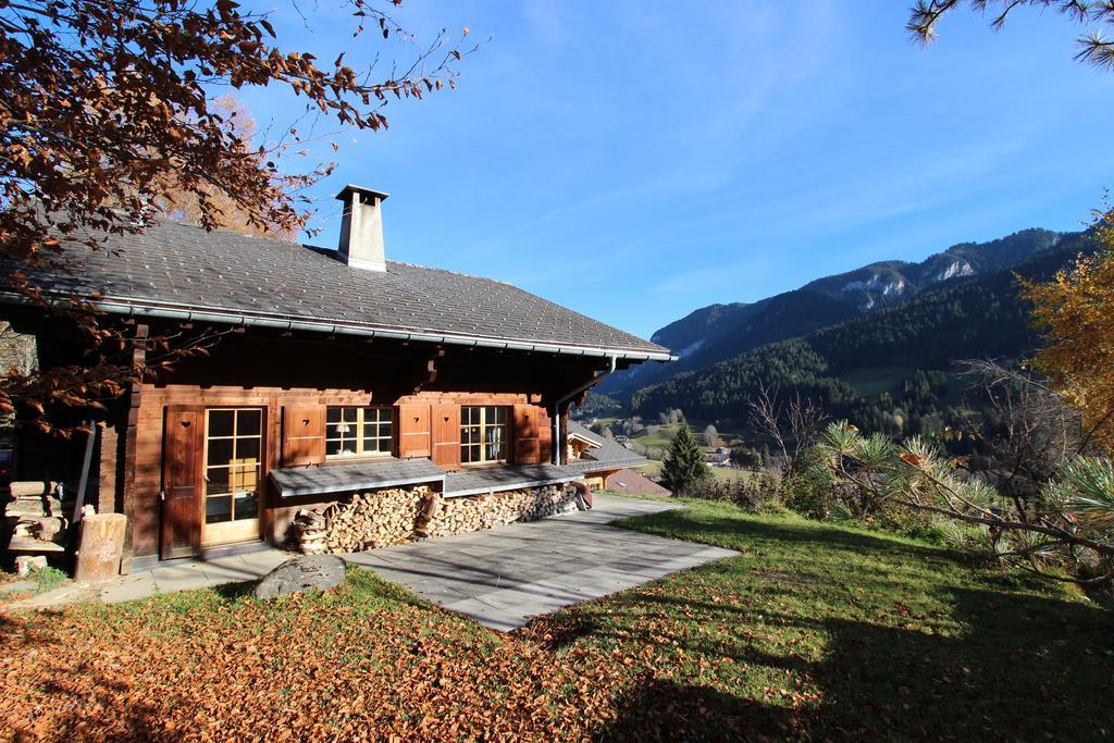 Les Jumelles Vila Gstaad Quarto foto